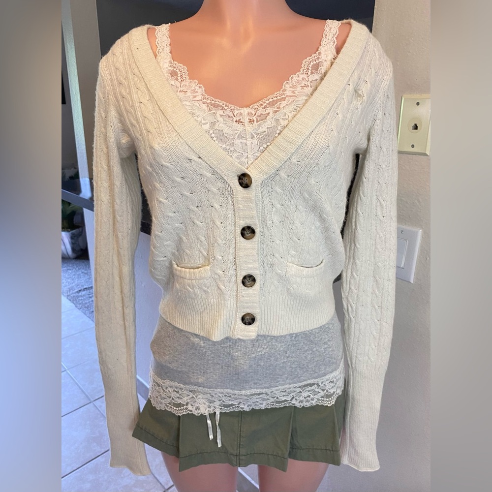 Y2k Abercrombie ivory/cream button up knit cardigan